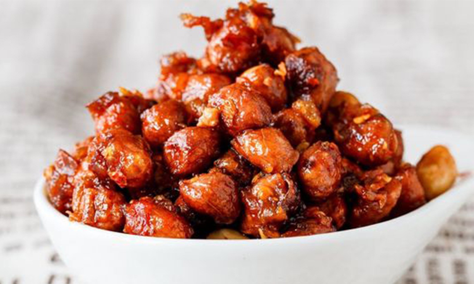 Cách làm lạc cháy tỏi nhâm nhi ngày Tết, giòn như 'pháo': Đãi khách bao nhiêu cũng hết - Ảnh 2 Cách làm lạc cháy tỏi nhâm nhi ngày Tết, giòn như 'pháo': Đãi khách bao nhiêu cũng hết - Ảnh 2