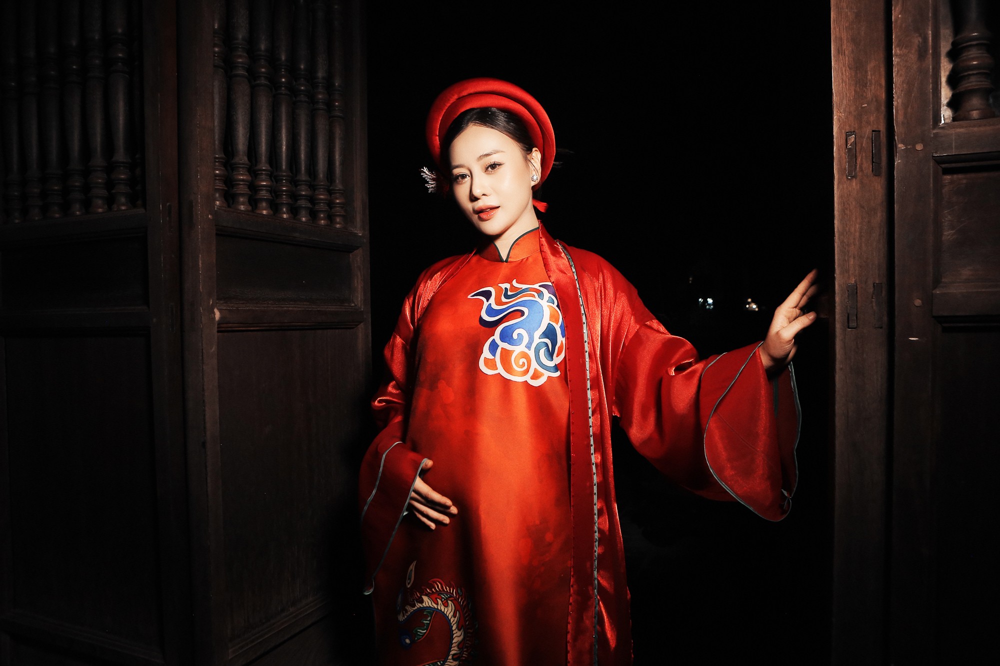 Phương Oanh bế bầu dự tiệc cuối năm, nhan sắc thế nào khi chung khung hình với Thu Quỳnh - Lan Phương? - Ảnh 1