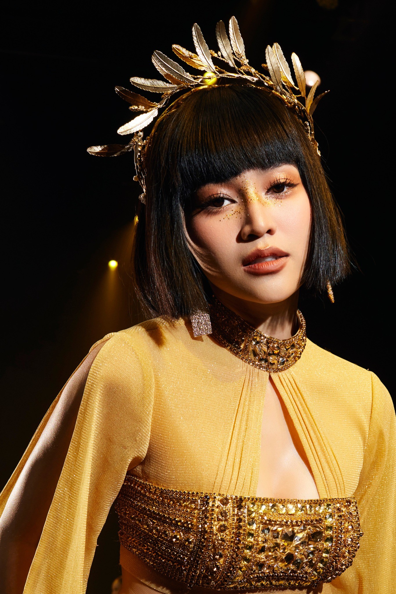 Lộ diện Chị đẹp được Diva Mỹ Linh đánh giá 'đại minh tinh', hóa ra sốt sình sịch ngay từ đầu, liệu có debut? - Ảnh 3