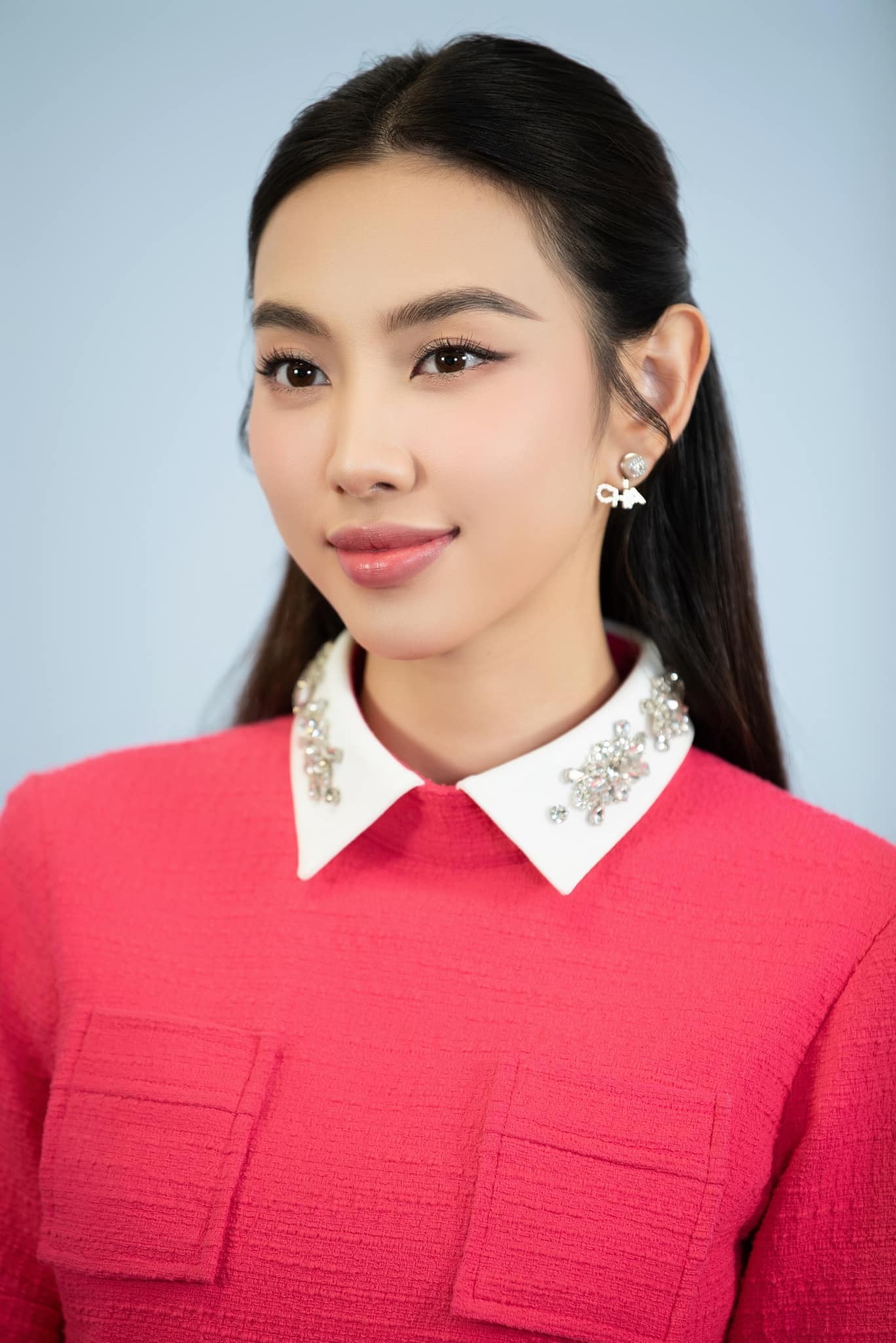 Thùy Tiên bận rộn với các hoạt động thiện nguyện dịp cuối năm Thùy Tiên bận rộn với các hoạt động thiện nguyện dịp cuối năm