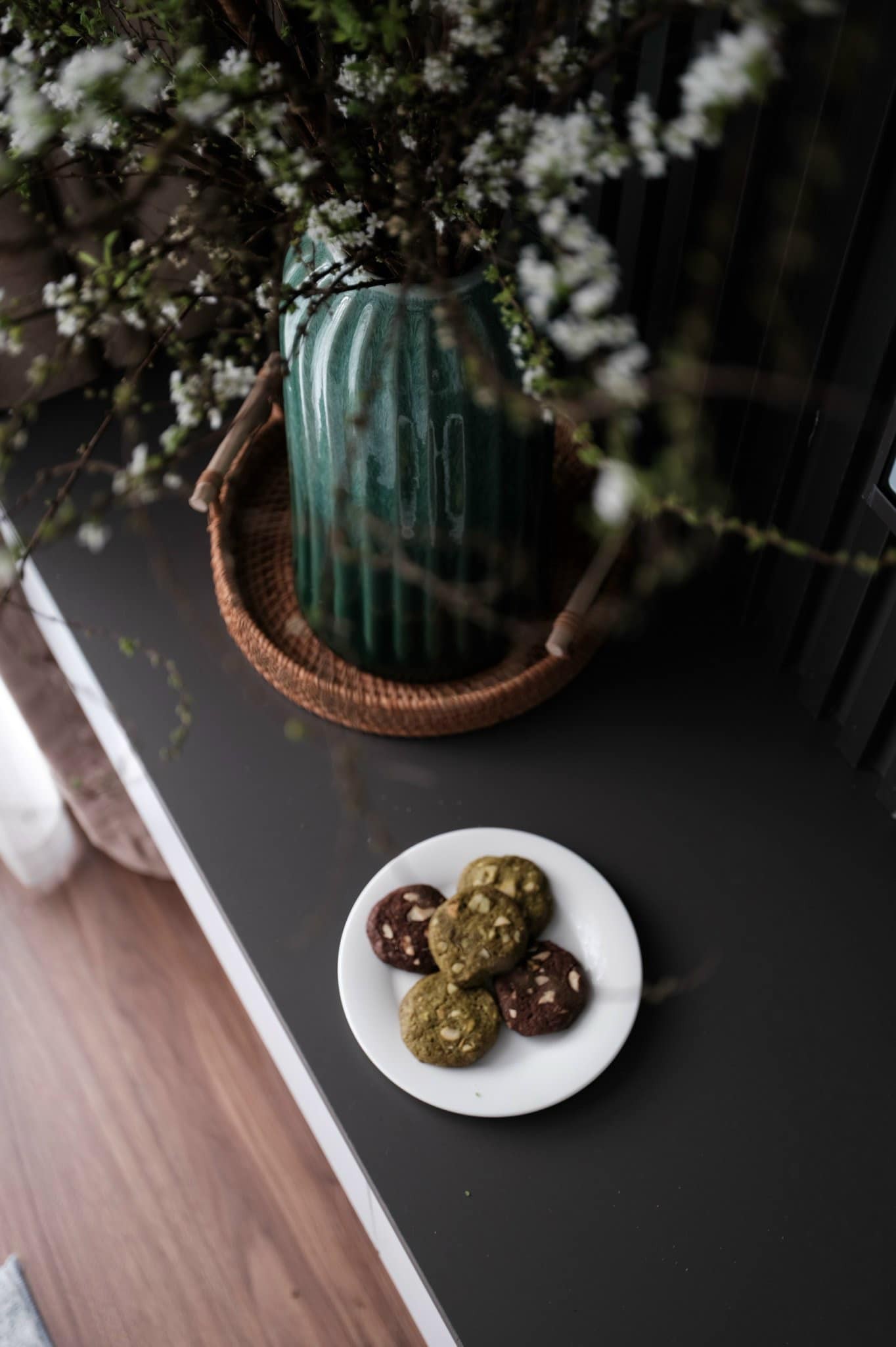 Để đảm bảo việc hoa nở rộ đúng 3 ngày Tết, nên lựa mua hoa trước Tết tầm 7-10 ngày