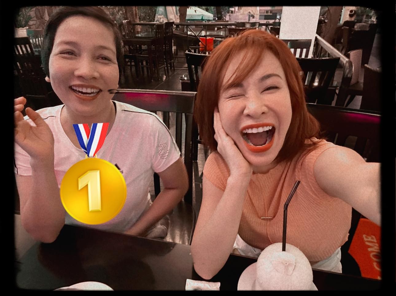 Mỹ Linh 'X2 độ cute' khi chung khung hình với Uyên Linh, chính chủ tiết lộ thay đổi rõ rệt sau show Chị Đẹp - Ảnh 1 Mỹ Linh 'X2 độ cute' khi chung khung hình với Uyên Linh, chính chủ tiết lộ thay đổi rõ rệt sau show Chị Đẹp - Ảnh 1