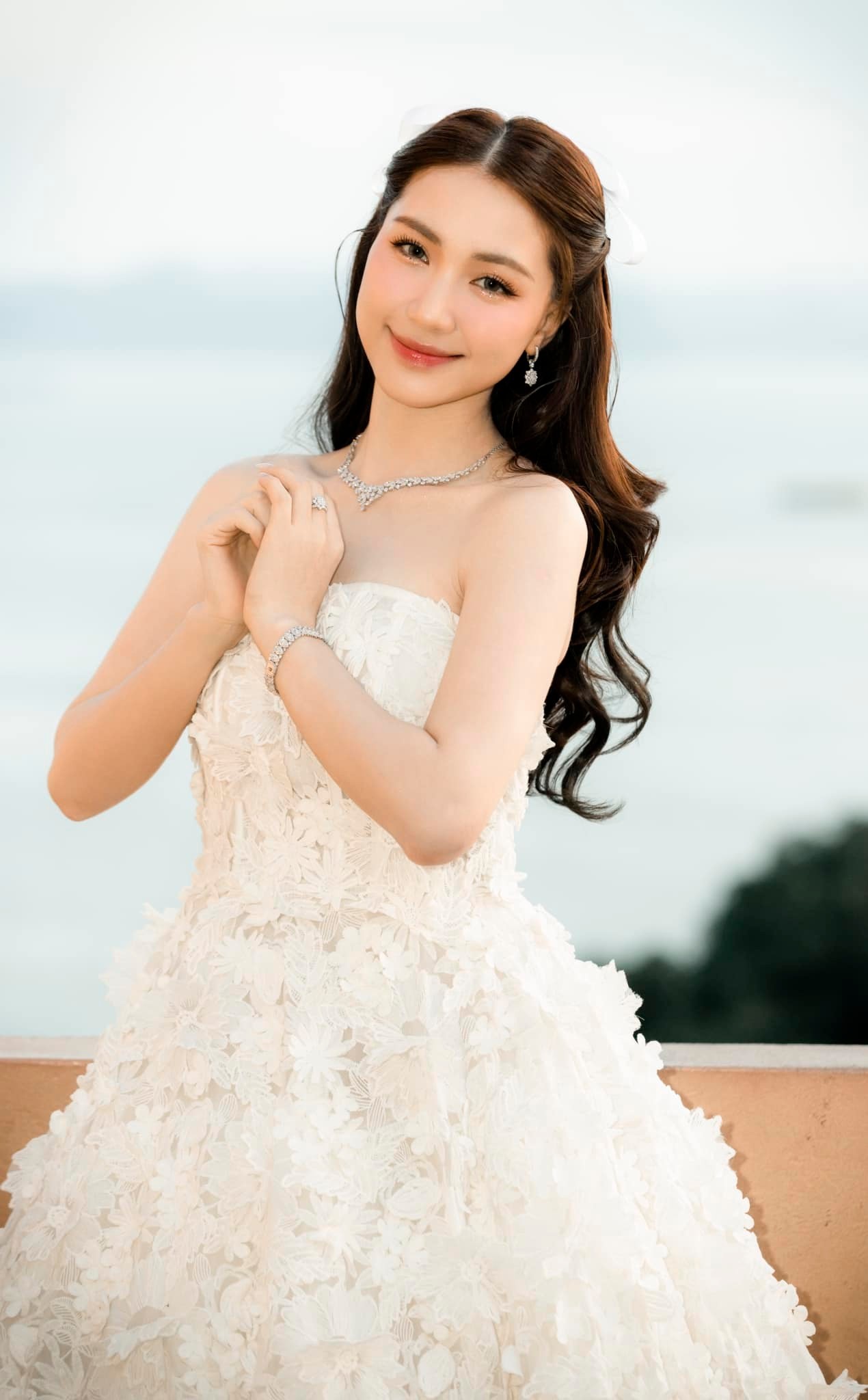 Hòa Minzy là nguồn cảm hứng cho nhiều thế hệ nghệ sĩ trẻ. Hòa Minzy là nguồn cảm hứng cho nhiều thế hệ nghệ sĩ trẻ.
