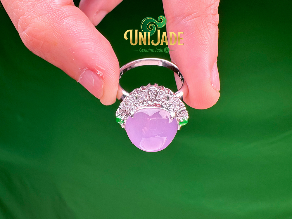 Thương hiệu Unijade: Khi ngọc phỉ thúy không chỉ đơn giản là trang sức … - Ảnh 4 Thương hiệu Unijade: Khi ngọc phỉ thúy không chỉ đơn giản là trang sức … - Ảnh 4