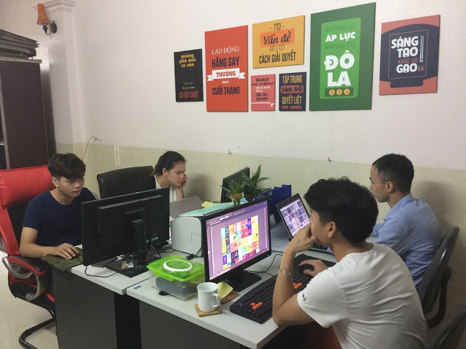 Xưởng khung tranh rẻ - Chuyên cung cấp khung tranh đẹp, giá tốt - Ảnh 3 Xưởng khung tranh rẻ - Chuyên cung cấp khung tranh đẹp, giá tốt - Ảnh 3