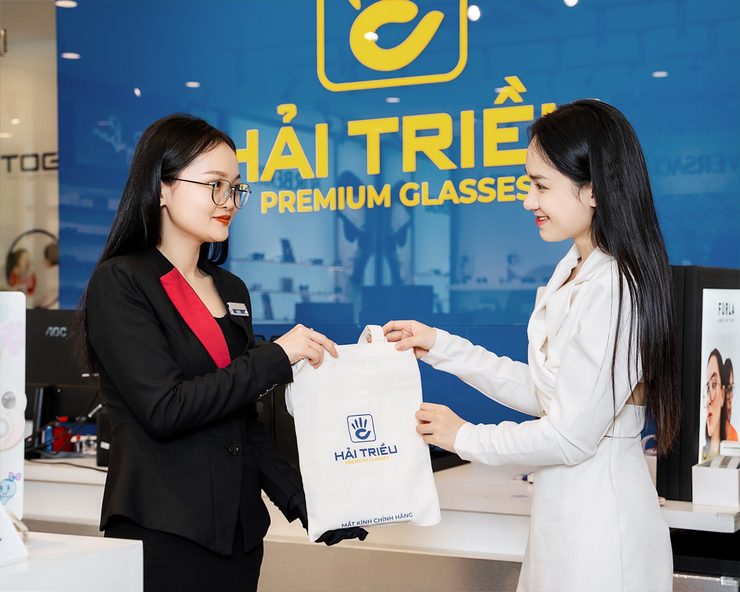 Kính Hải Triều và Ford: Chính sách độc quyền tạo niềm tin tuyệt đối - Ảnh 3 Kính Hải Triều và Ford: Chính sách độc quyền tạo niềm tin tuyệt đối - Ảnh 3