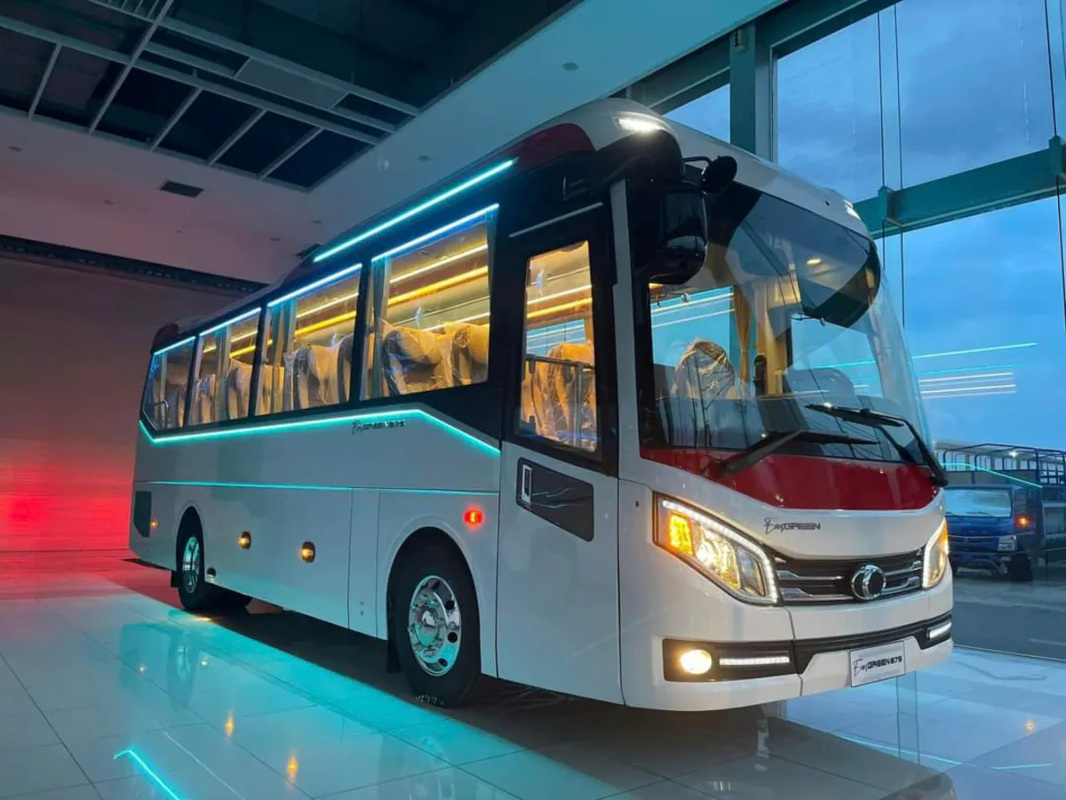 Cho Thuê Xe 29 Chỗ Tại Hà Nội – Giải Pháp Di Chuyển Hiệu Quả Cho Doanh Nghiệp - Ảnh 4 Cho Thuê Xe 29 Chỗ Tại Hà Nội – Giải Pháp Di Chuyển Hiệu Quả Cho Doanh Nghiệp - Ảnh 4