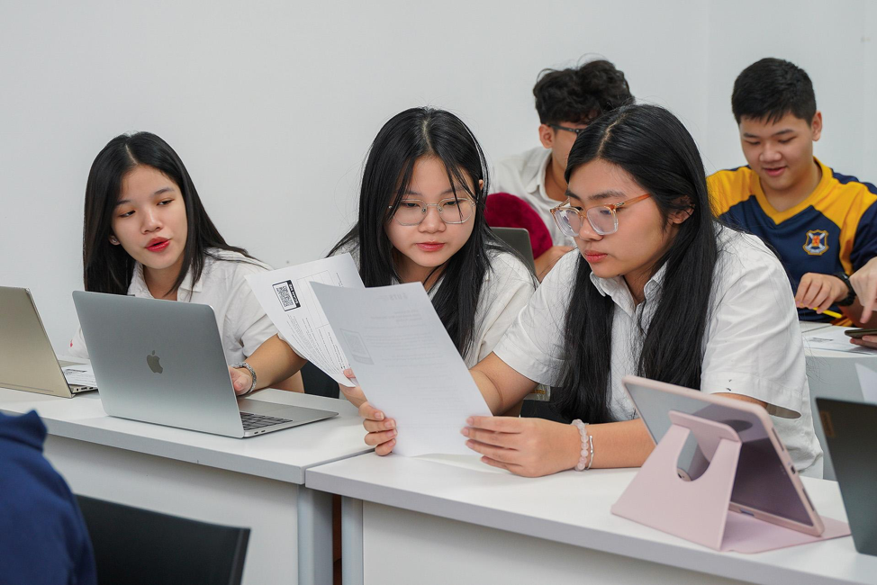 Học sinh thời nay cần “tự học” nhiều hơn “được dạy” - Ảnh 2 Học sinh thời nay cần “tự học” nhiều hơn “được dạy” - Ảnh 2