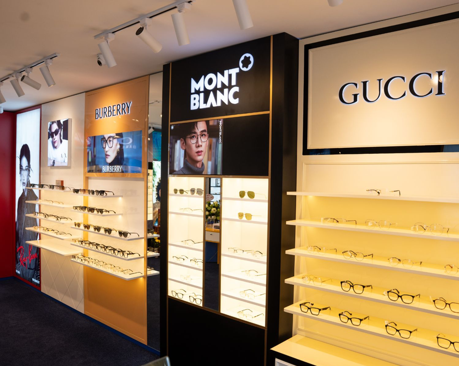 Trải nghiệm mua mắt kính cao cấp tại Kính Hải Triều: An tâm 100% - Ảnh 2 Trải nghiệm mua mắt kính cao cấp tại Kính Hải Triều: An tâm 100% - Ảnh 2