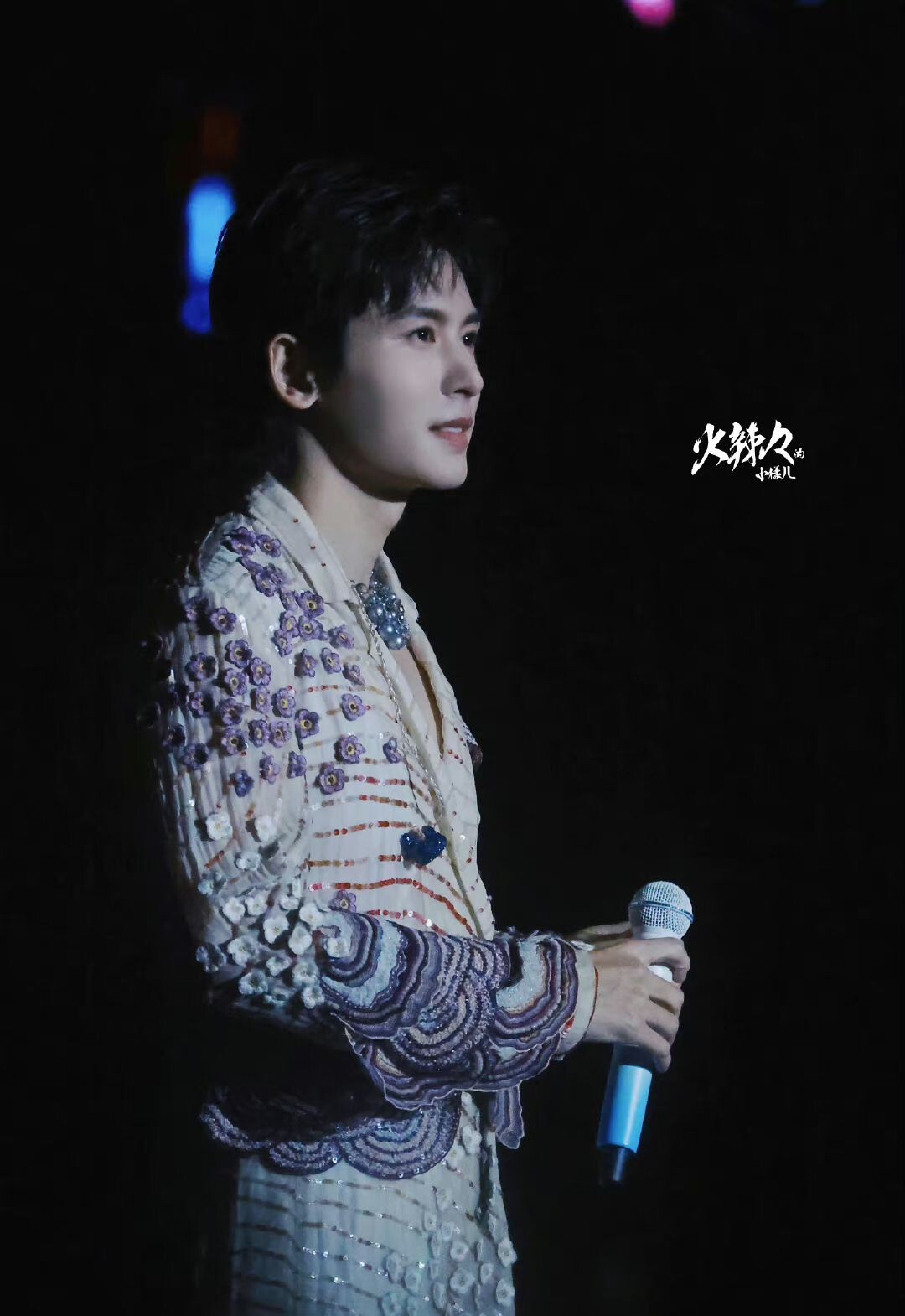 Trương Triết Hạn nhận được cơn mưa lời khen về visual. Ảnh: Weibo