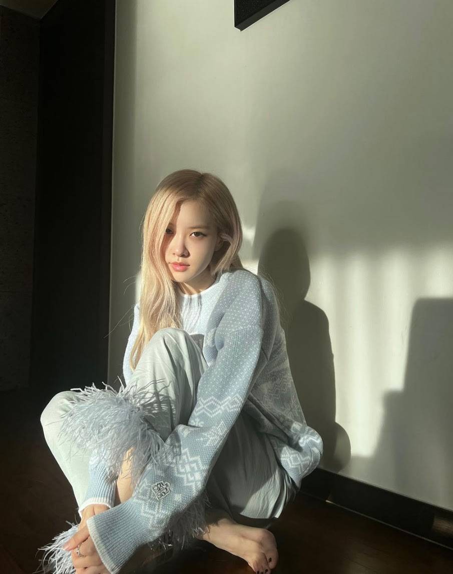 và Rosé (BLACKPINK).