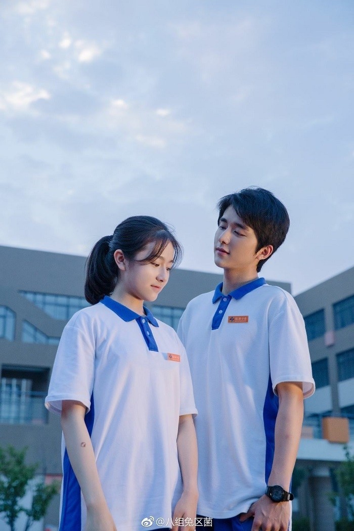 Trương Tân Thành và Lý Lan Địch từng hợp tác trong bộ phim thanh xuân vườn trường 'Xin chào ngày xưa ấy' Trương Tân Thành và Lý Lan Địch từng hợp tác trong bộ phim thanh xuân vườn trường 'Xin chào ngày xưa ấy'