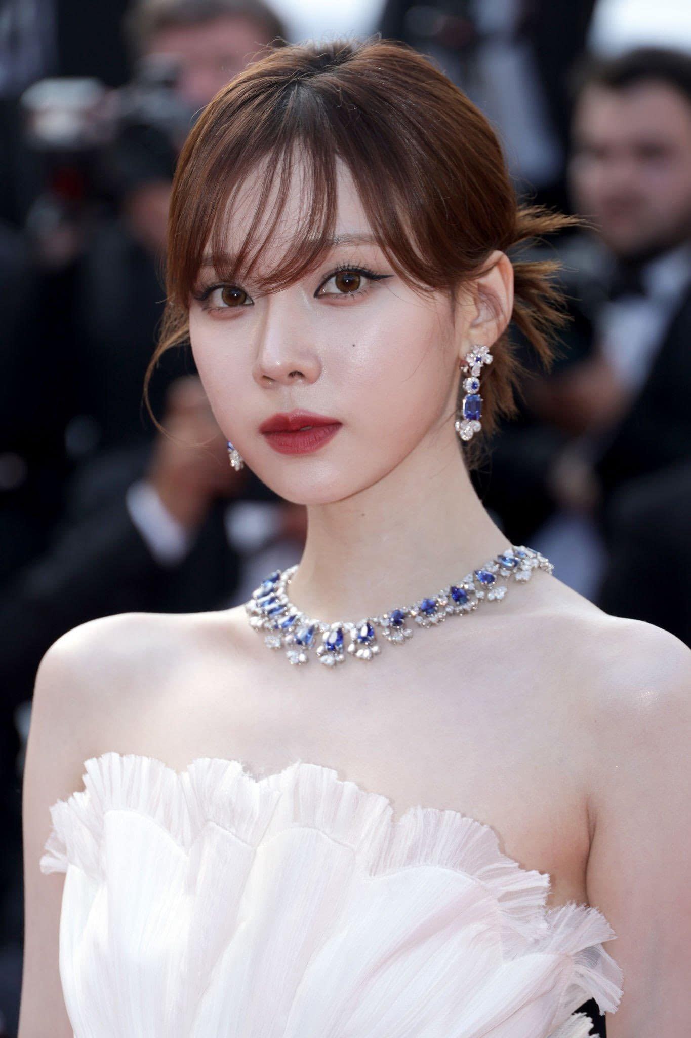 aespa khoe visual 10 phân vẹn 10 tại Cannes: Karina xinh đẹp vẫn lép vế bởi mỹ nhân người Nhật - Ảnh 4