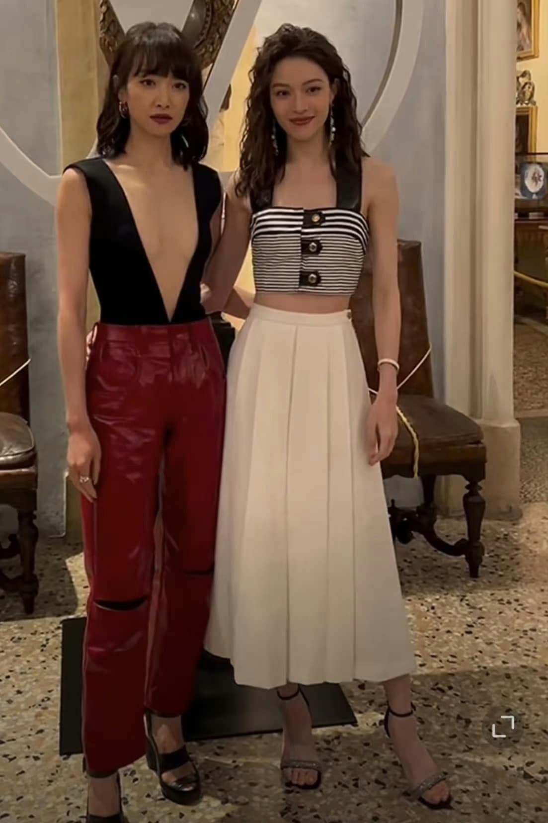 Cựu thành viên f(x) Victoria Tống Thiến khiến dân tình sốc tận óc với chiếc áo xẻ sâu đến tận eo - Ảnh 9