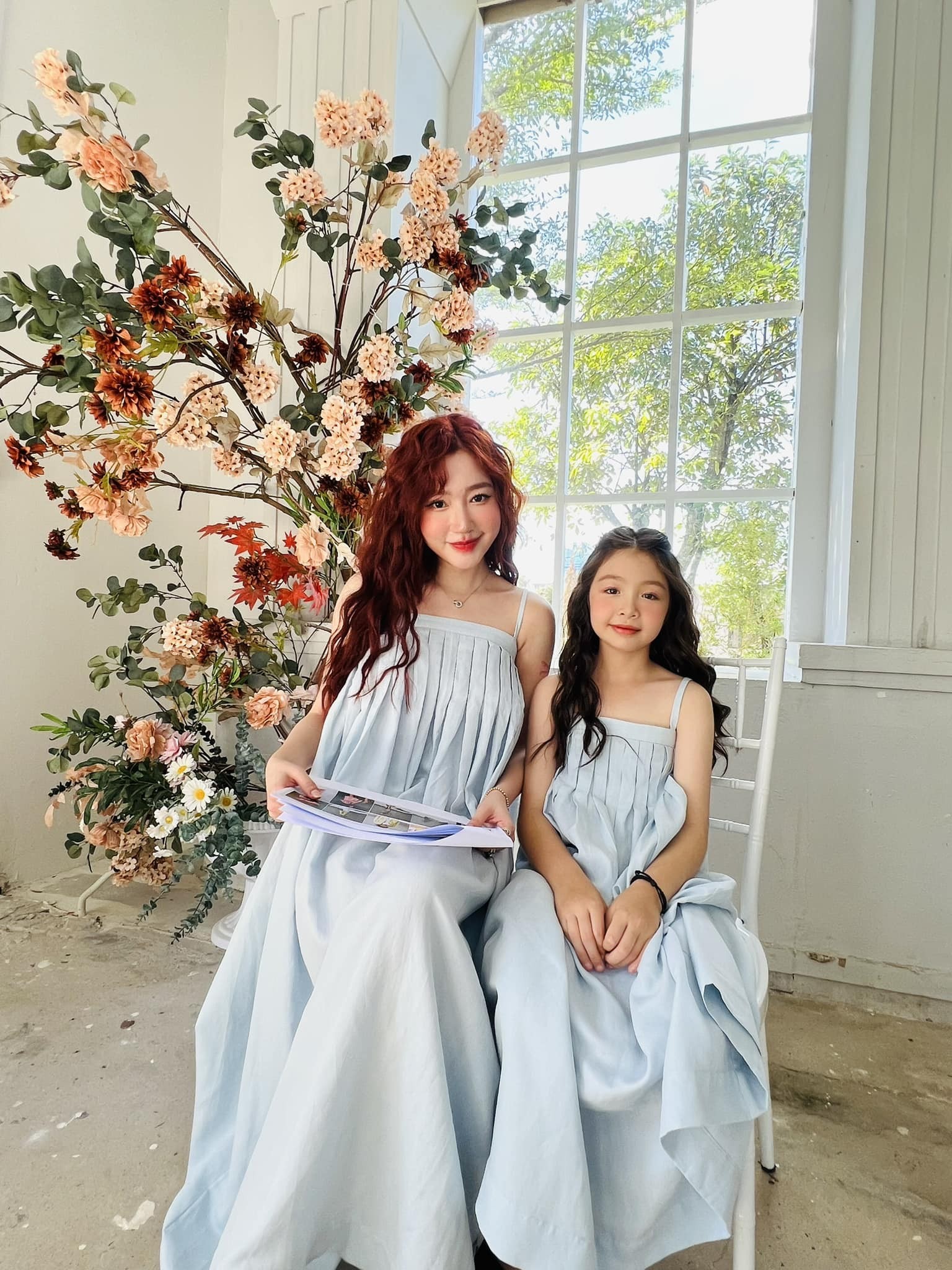 Elly Trần khoe ảnh chụp với con gái 10 tuổi, dân mạng nhận xét như 'hai chị em'! - Ảnh 1