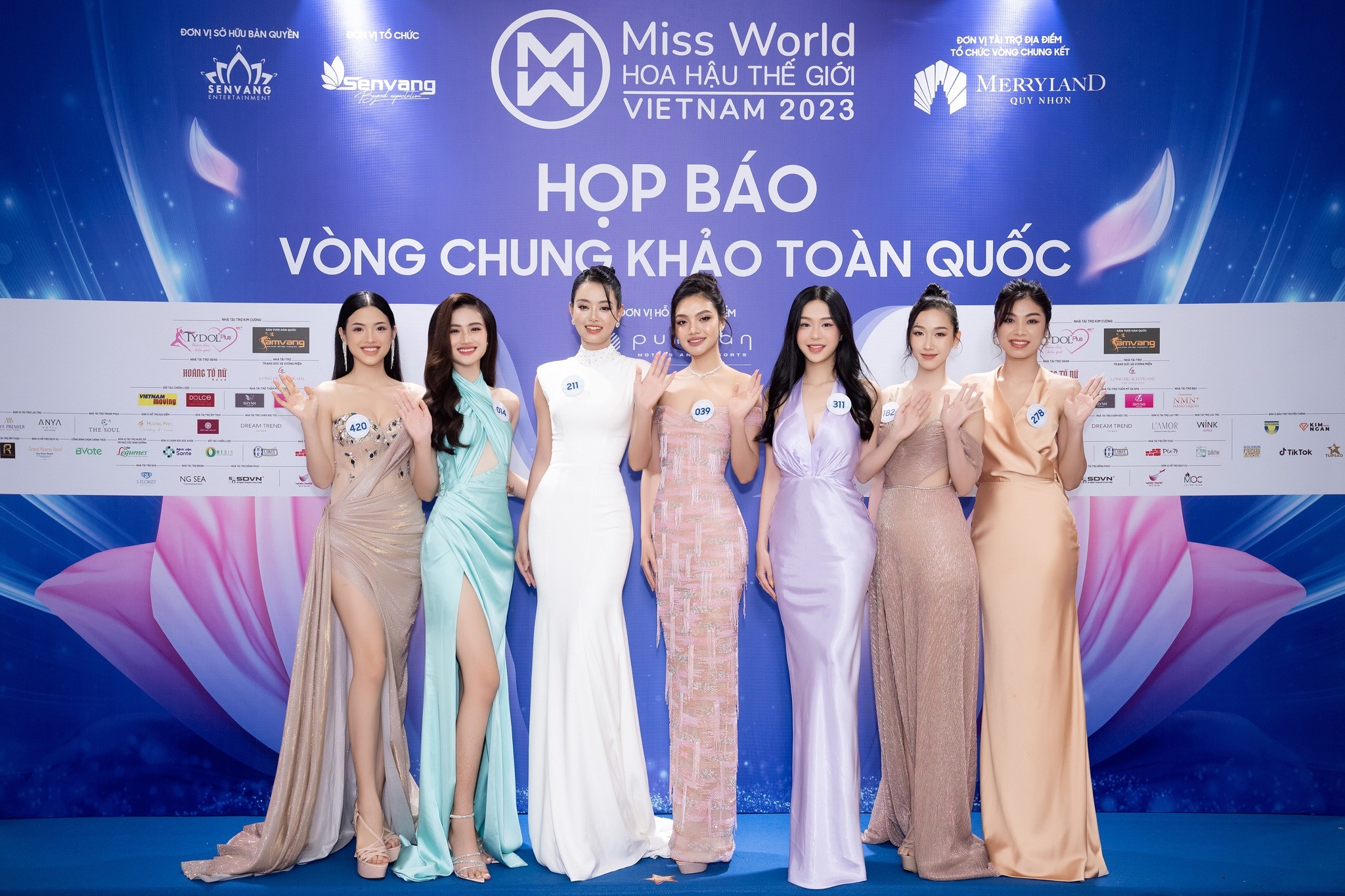 Top 3 Miss World Vietnam 2023 đọ sắc nét căng tại họp báo vòng Chung khảo Toàn quốc - Ảnh 2