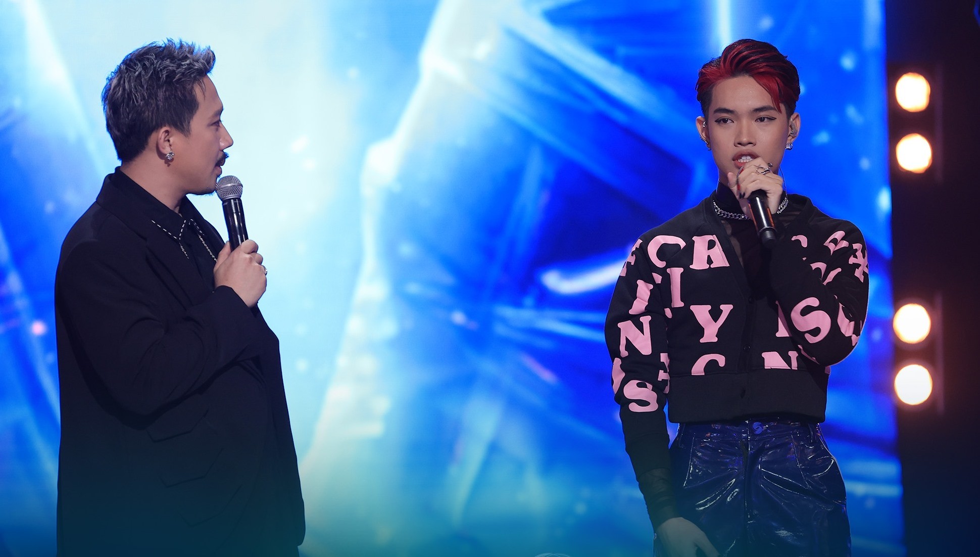 Trấn Thành khiến thí sinh LGBT và Karik 'sượng trân' vì câu hỏi gây tranh cãi trong Rap Việt mùa 3 - Ảnh 1