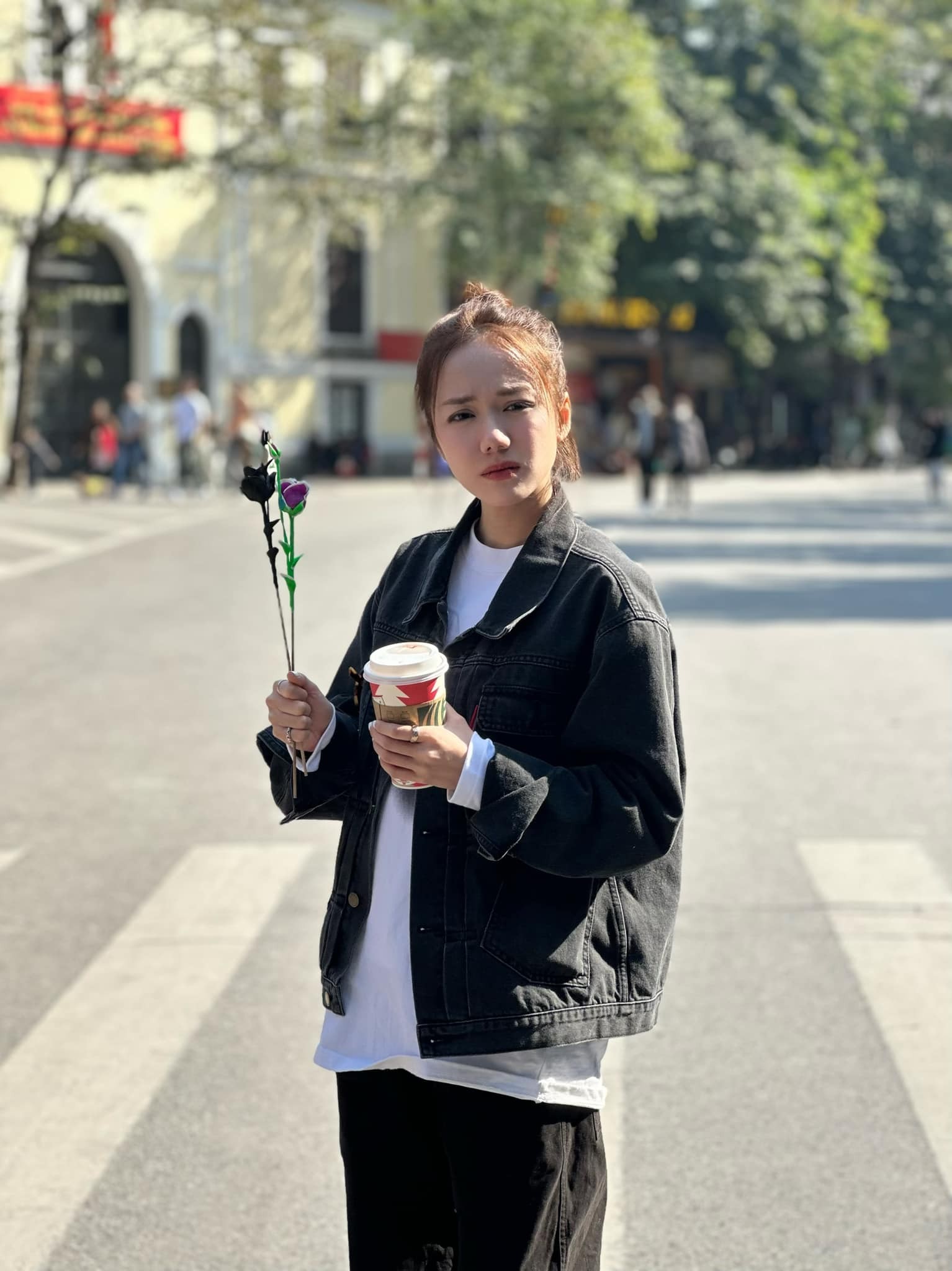 Phương Ly tự nhận là 'em bé', tung loạt ảnh hack tuổi đỉnh cao khiến dân tình trầm trồ - Ảnh 3