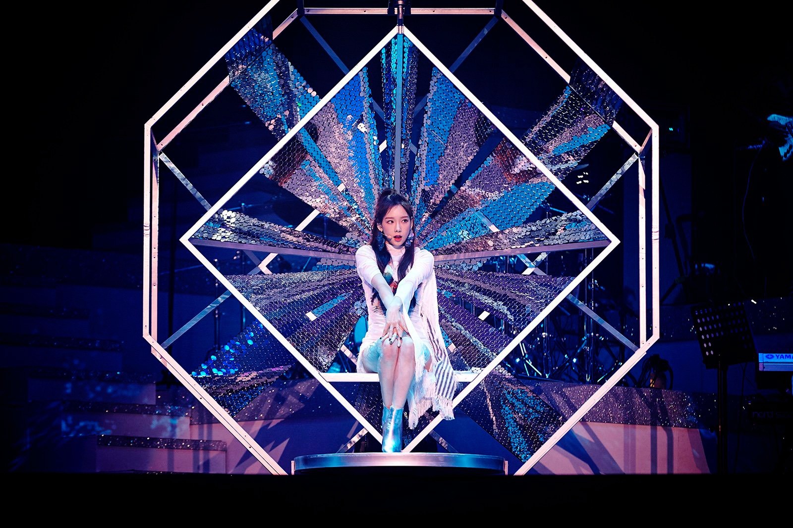Concert của Taeyeon mang tên ODD Of LOVE diễn ra tại KSPO Dome nằm tại Olympic Park, Seoul trong hai ngày là 3-4/6 với sức chứa lên đến 15.000 người/đêm. Ảnh: @309KTYSS Concert của Taeyeon mang tên ODD Of LOVE diễn ra tại KSPO Dome nằm tại Olympic Park, Seoul trong hai ngày là 3-4/6 với sức chứa lên đến 15.000 người/đêm. Ảnh: @309KTYSS
