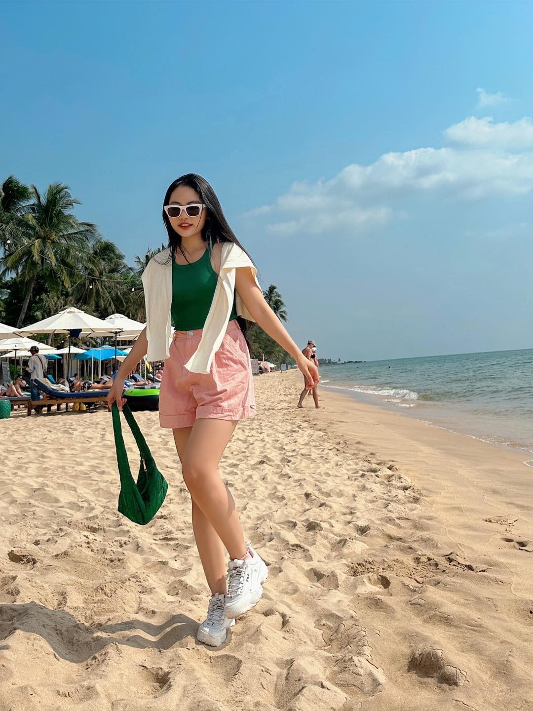 Phương Mỹ Chi ở tuổi 20: Lột xác táo bạo, thoát khỏi hình tượng 'cô bé dân ca' - Ảnh 2 Phương Mỹ Chi ở tuổi 20: Lột xác táo bạo, thoát khỏi hình tượng 'cô bé dân ca' - Ảnh 2