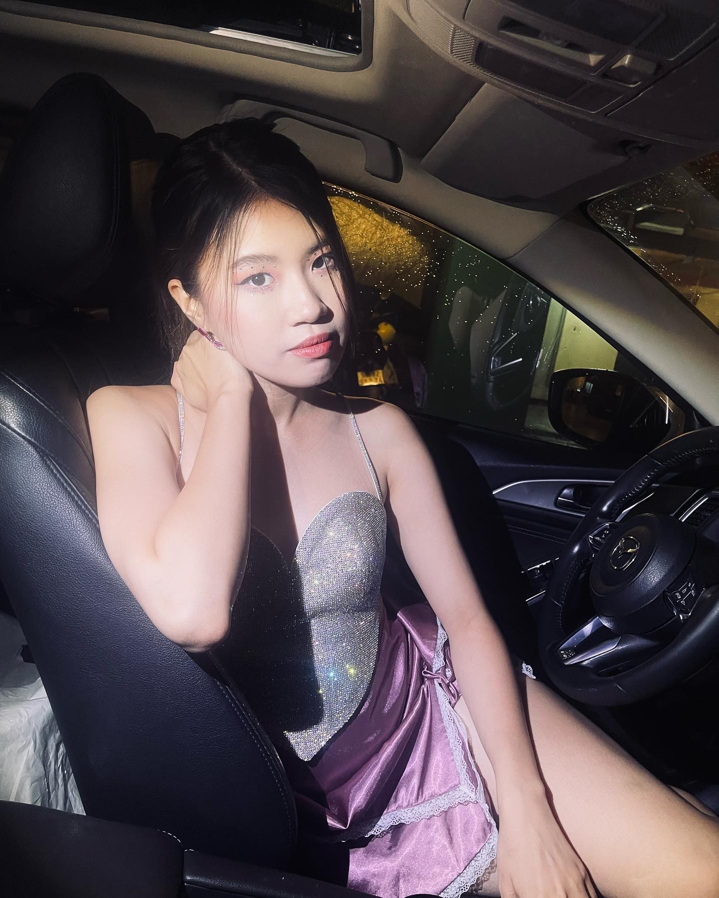 Nữ rapper sở hữu body nóng bỏng nên rất chuộng những bộ trang phục bó sát