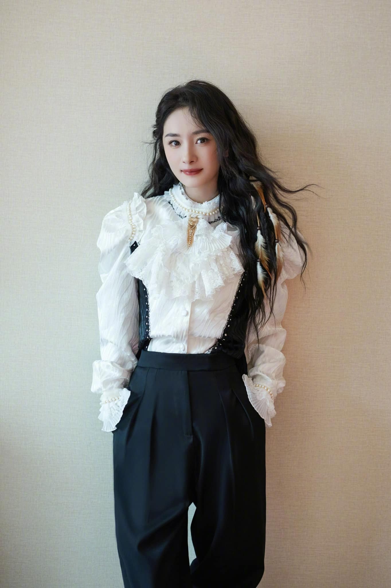 Dương Mịch bị chê 'học dốt' nhất nhà dù là thủ khoa Học viện điện ảnh Bắc Kinh và tốt nghiệp với tấm bằng xuất sắc