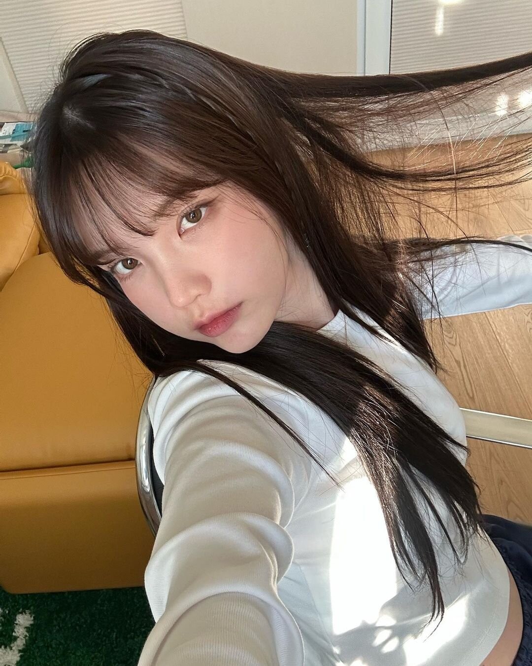 Bạn gái Park Seo Joon lộ diện: Nữ youtuber nổi tiếng, bạn thân Jennie, visual không kém Park Min Young - Ảnh 1 Bạn gái Park Seo Joon lộ diện: Nữ youtuber nổi tiếng, bạn thân Jennie, visual không kém Park Min Young - Ảnh 1
