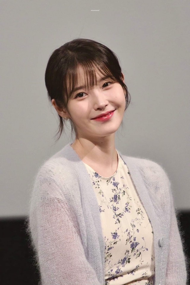 IU bị NEKA tố đạo nhạc ca khúc 'The Red Shoes' vào năm 2013 IU bị NEKA tố đạo nhạc ca khúc 'The Red Shoes' vào năm 2013
