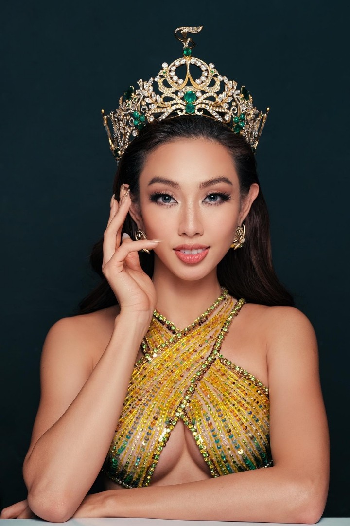 Thuỳ Tiên đột ngột xoá dòng tiểu sử 'Miss Grand International' khỏi MXH Thuỳ Tiên đột ngột xoá dòng tiểu sử 'Miss Grand International' khỏi MXH