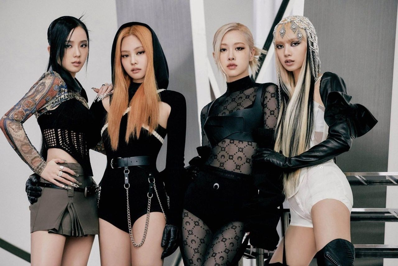 BTC concert BLACKPINK lên tiếng xin lỗi vì bản đồ lưỡi bò, khán giả Việt liệu có chấp nhận? - Ảnh 1 BTC concert BLACKPINK lên tiếng xin lỗi vì bản đồ lưỡi bò, khán giả Việt liệu có chấp nhận? - Ảnh 1