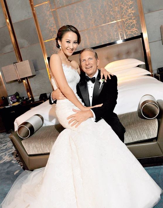 Cuộc đời bi kịch của nữ ca sĩ đình đám vừa qua đời: Thụ thai 9 lần, chồng liên tục ngoại tình vì không có con, bị trầm cảm lâu năm - Ảnh 1