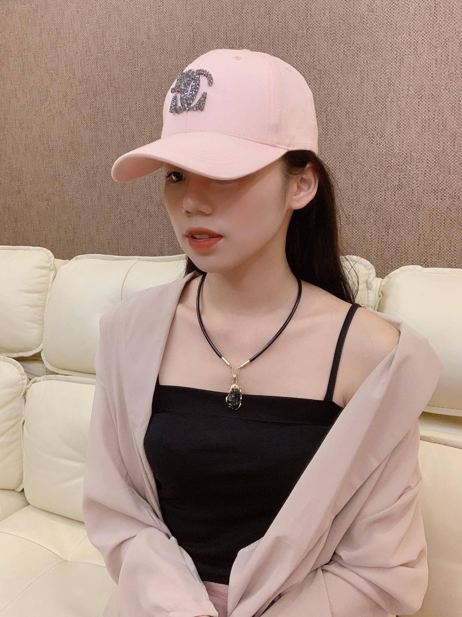 Hình ảnh của Hương Ly trước khi dính nghi án 'trùng tu' vòng 1 Hình ảnh của Hương Ly trước khi dính nghi án 'trùng tu' vòng 1