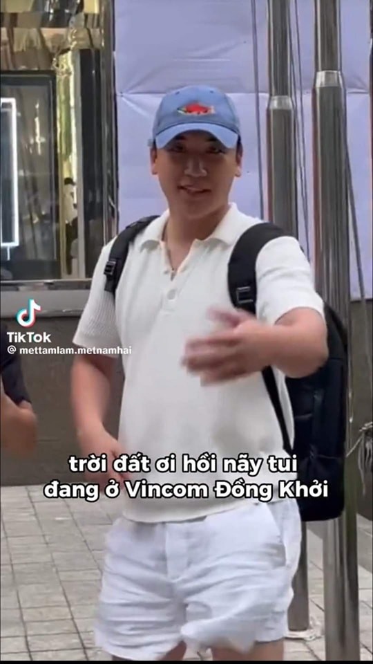 Seungri bất ngờ xuất hiện tại Việt Nam, tươi tắn chụp ảnh cùng Phở Đặc Biệt - Ảnh 1 Seungri bất ngờ xuất hiện tại Việt Nam, tươi tắn chụp ảnh cùng Phở Đặc Biệt - Ảnh 1