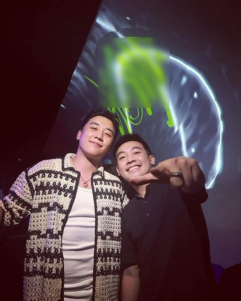 Seungri và Phở Đặc Biệt thân thiết check-in cùng nhau Seungri và Phở Đặc Biệt thân thiết check-in cùng nhau