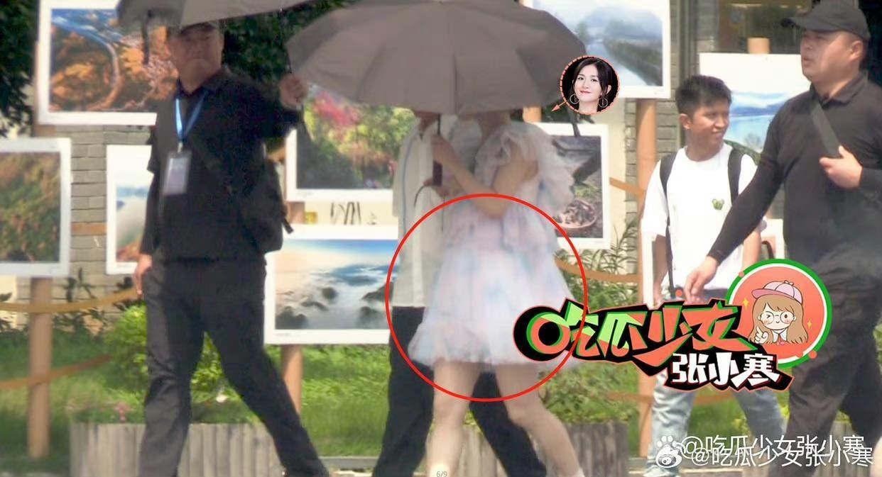 Hình ảnh mới nhất của Tạ Na gần đây, nữ MC mặc chiếc váy baby doll giấu bụng khiến nghi vấn mang thai càng rầm rộ