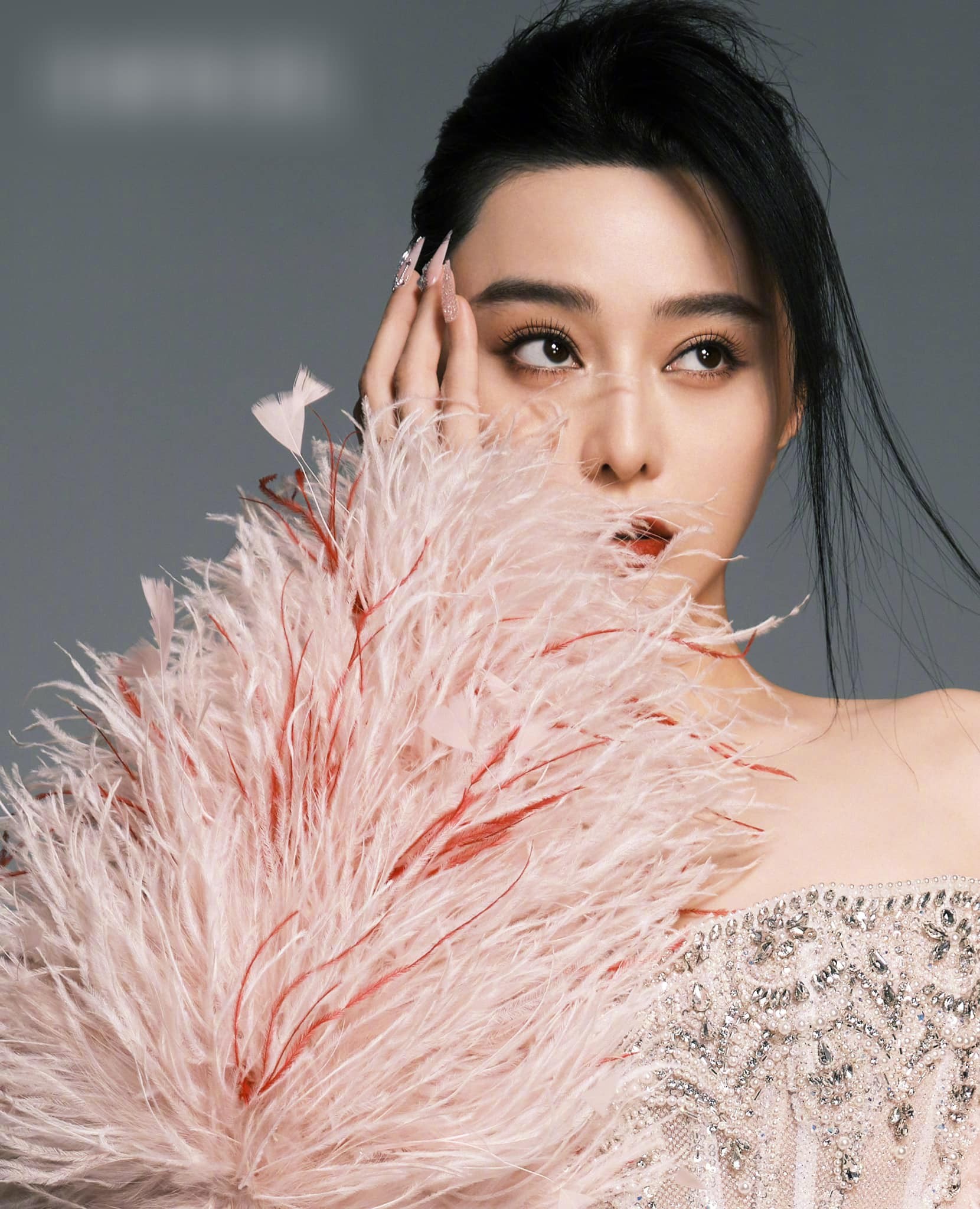 'Nữ hoàng' Phạm Băng Băng trở lại với thiết kế kiều diễm, sang chảnh của Hacchic Couture