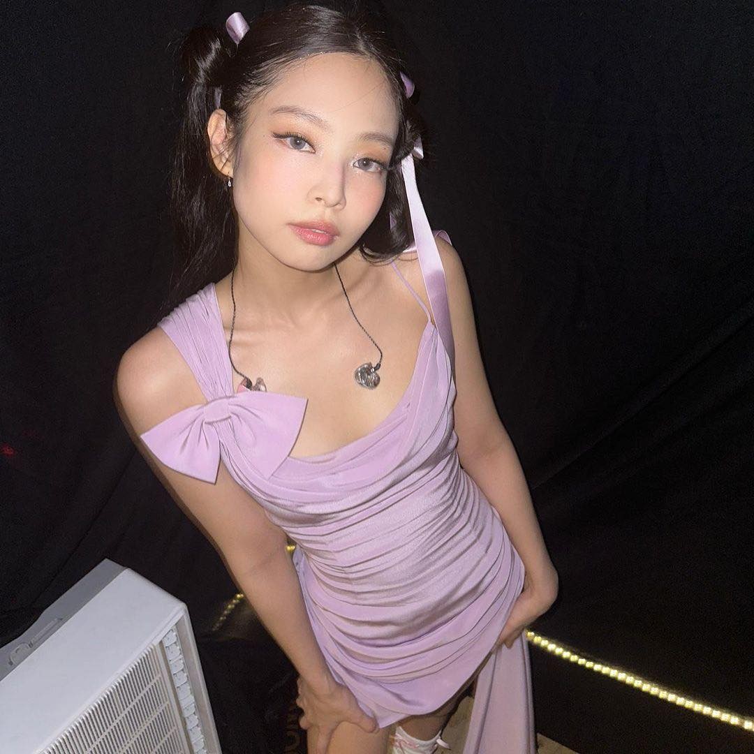 BLACKPINK đồng loạt khoe ảnh ở Việt Nam: Rosé viết hẳn tiếng Việt, Jennie 'cute' hết nấc cảm ơn fan - Ảnh 10 BLACKPINK đồng loạt khoe ảnh ở Việt Nam: Rosé viết hẳn tiếng Việt, Jennie 'cute' hết nấc cảm ơn fan - Ảnh 10