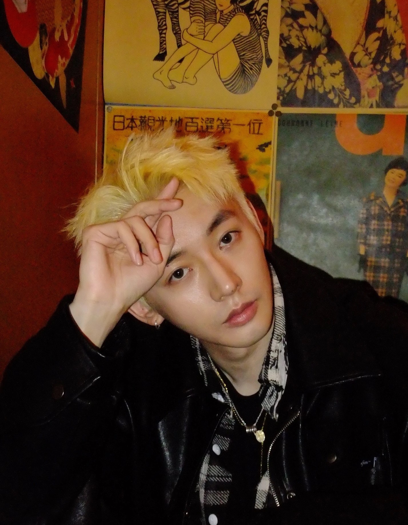 Đặng Vi sở hữu giao diện đậm chất 'badboy', thế nhưng anh chàng lại là người hướng nội Đặng Vi sở hữu giao diện đậm chất 'badboy', thế nhưng anh chàng lại là người hướng nội