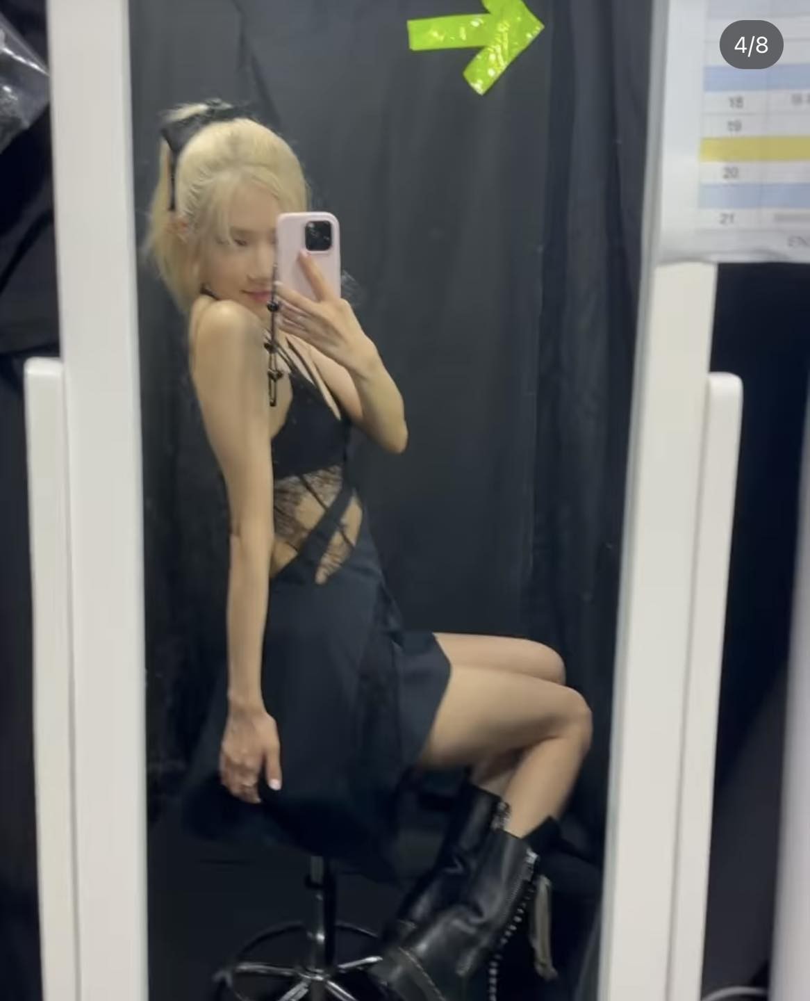 Rosé đăng tải loạt ảnh trong hậu trường concert Born Pink ở Mỹ Đình Rosé đăng tải loạt ảnh trong hậu trường concert Born Pink ở Mỹ Đình