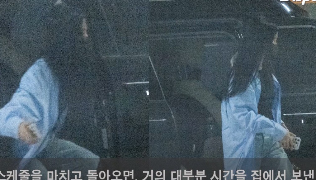 Dispatch tung loạt ảnh hẹn hò của Jisoo (BLACKPINK) và Ahn Bo Hyun khiến dân tình dậy sóng Dispatch tung loạt ảnh hẹn hò của Jisoo (BLACKPINK) và Ahn Bo Hyun khiến dân tình dậy sóng