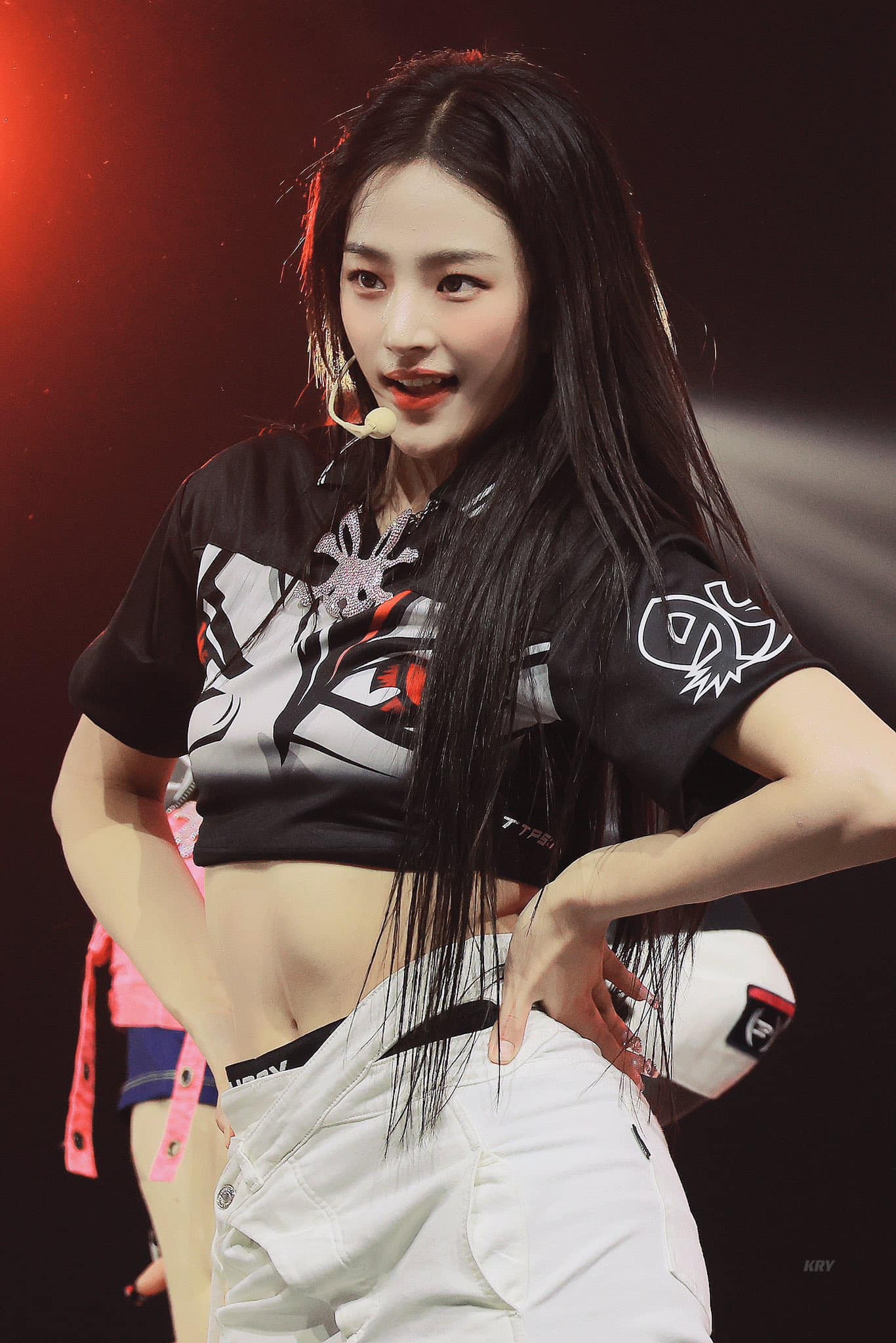 Minji (NewJeans) là idol nữ hot nhất Kpop tháng 8 Minji (NewJeans) là idol nữ hot nhất Kpop tháng 8