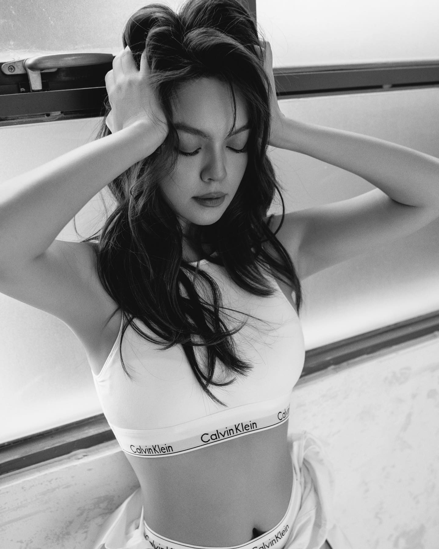 Phạm Quỳnh Anh khiến dân tình phát sốt với body 'bỏng mắt' ở tuổi 39 - Ảnh 6