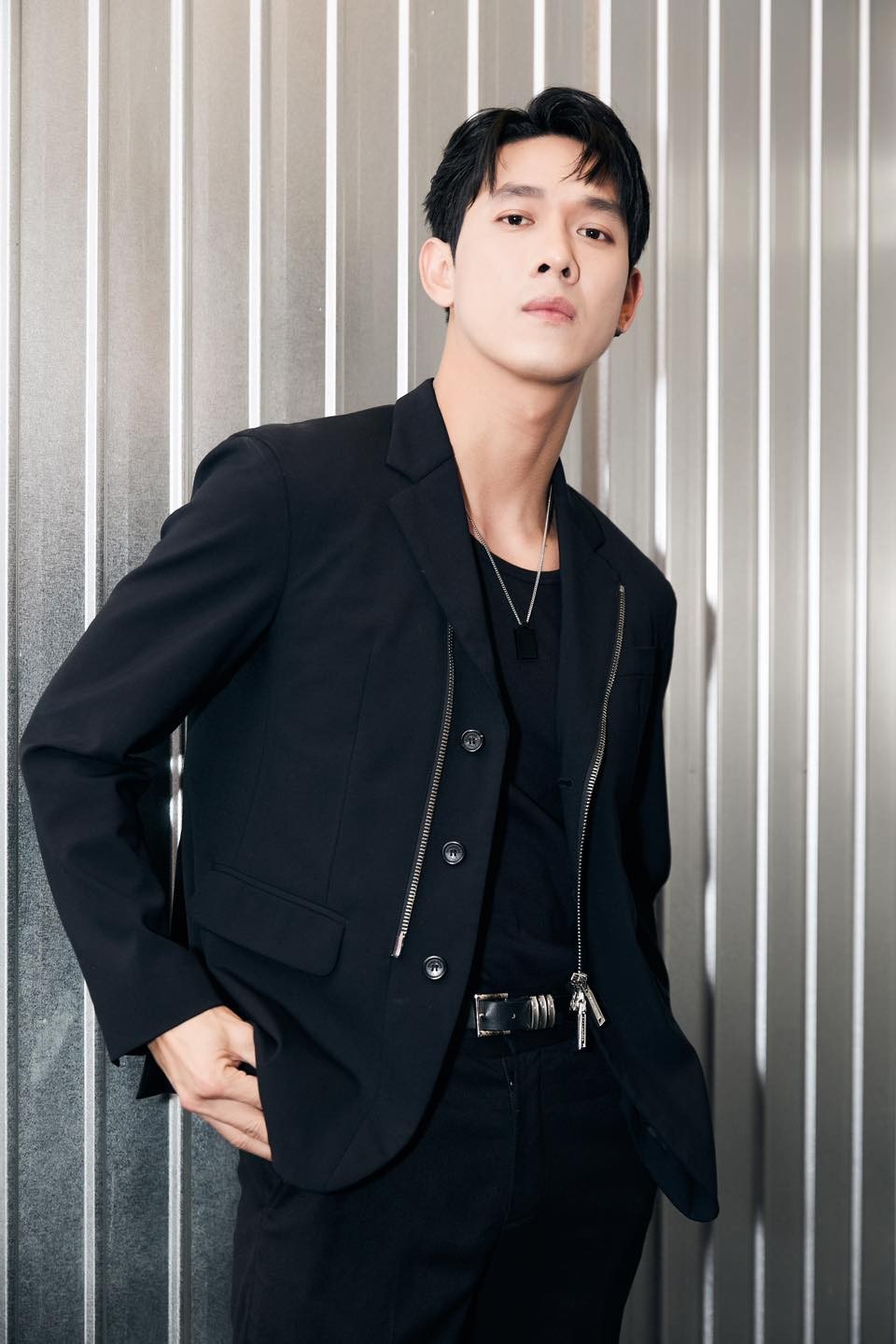 Ngoại hình điển trai của Song Luân