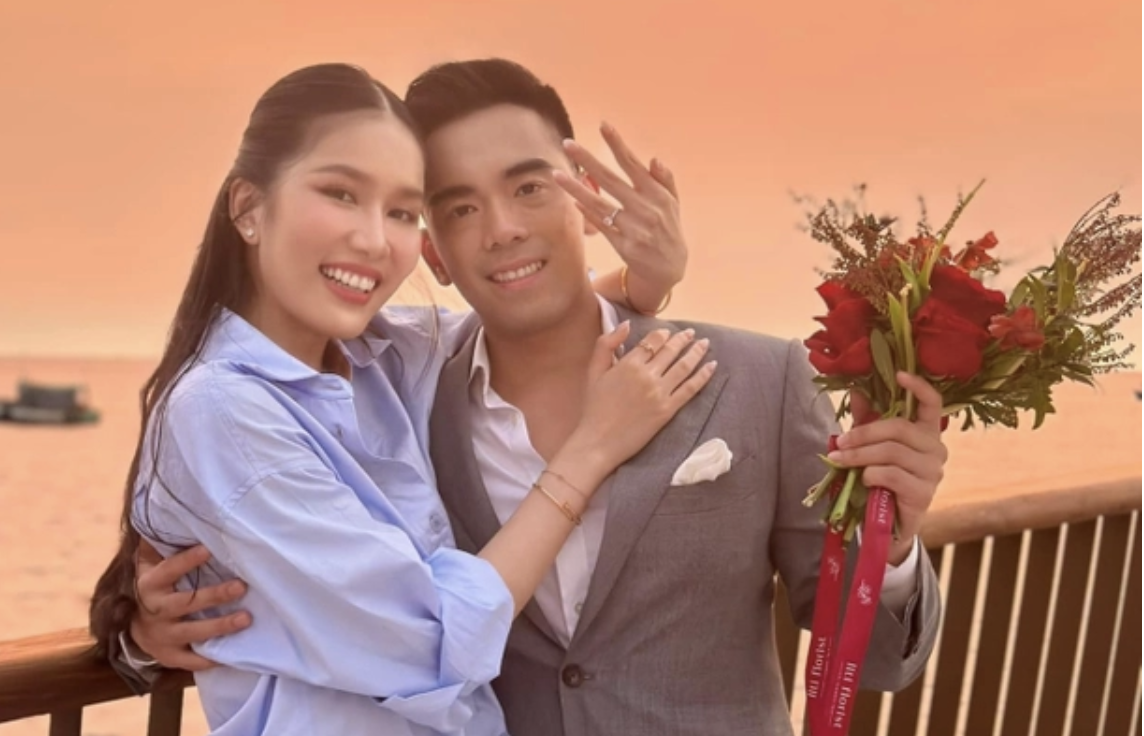 Á hậu Phương Anh được ông xã cầu hôn ở Phú Quốc