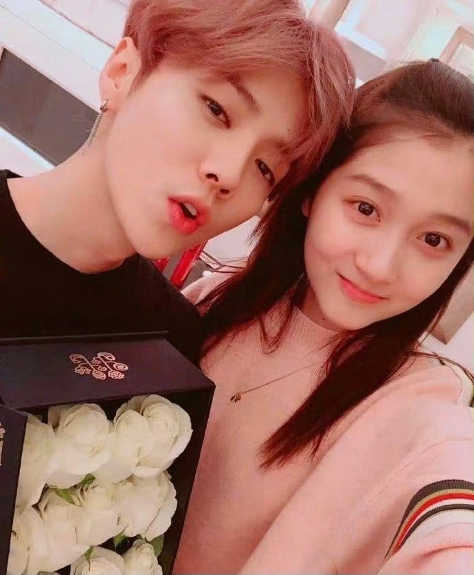 Lộc Hàm chúc mừng sinh nhật Quan Hiểu Đồng vào 0 giờ 2 phút trong liên tiếp 7 năm, Tình cảm bền đẹp của cặp đôi khiến nhiều người ngưỡng mộ