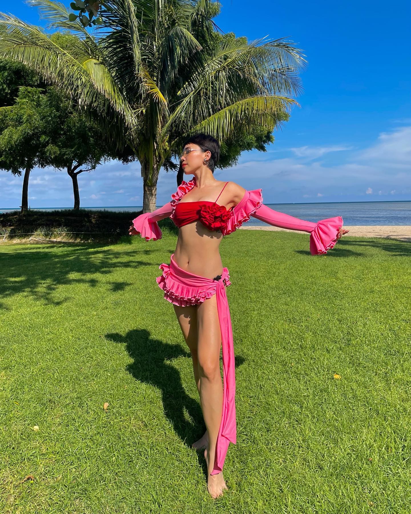 Tóc Tiên khiến dân tình phát sốt khi xả loạt ảnh bikini mới Tóc Tiên khiến dân tình phát sốt khi xả loạt ảnh bikini mới