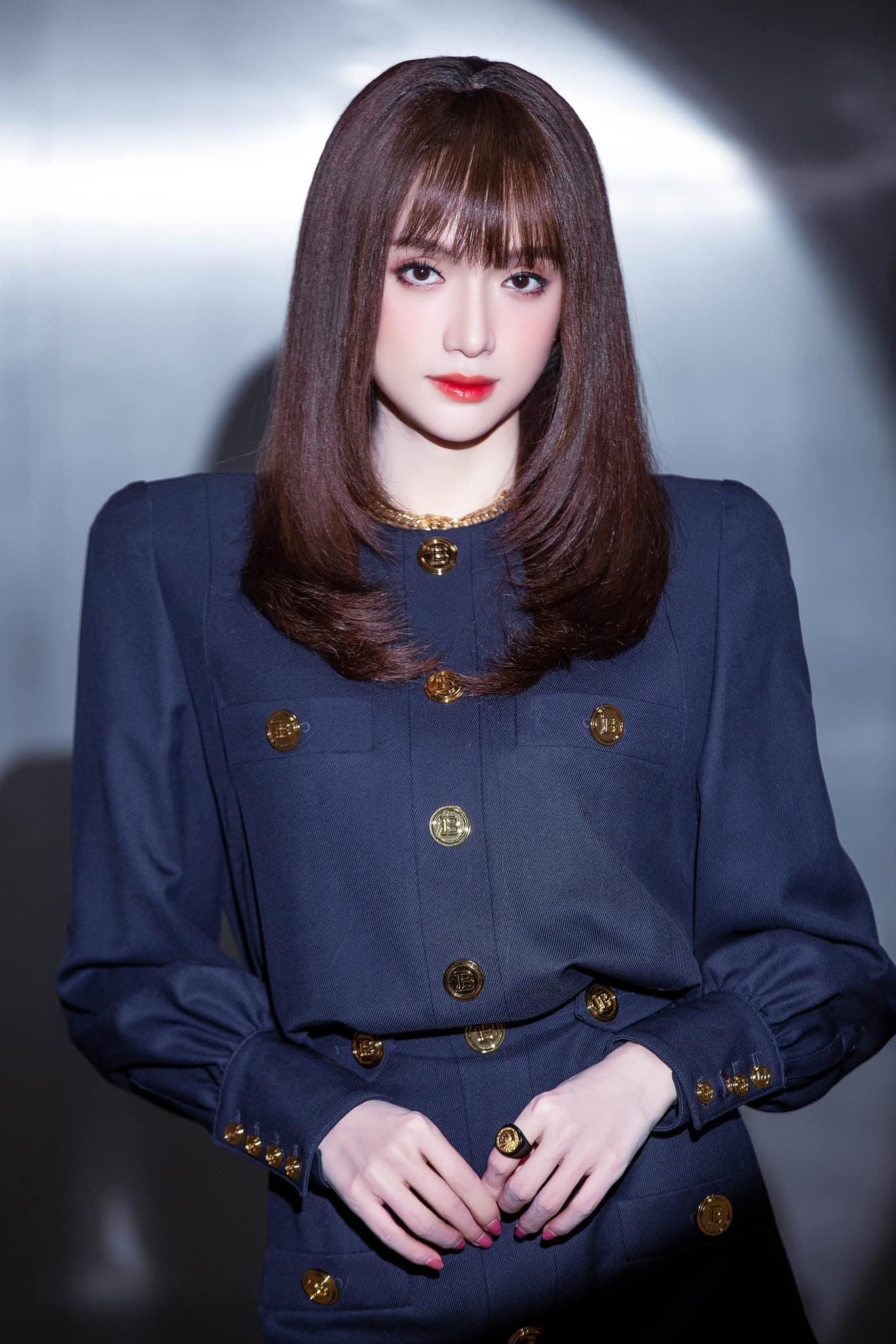 Nhan sắc như búp bê của Hương Giang thời gian gần đây. Ảnh: FBNV