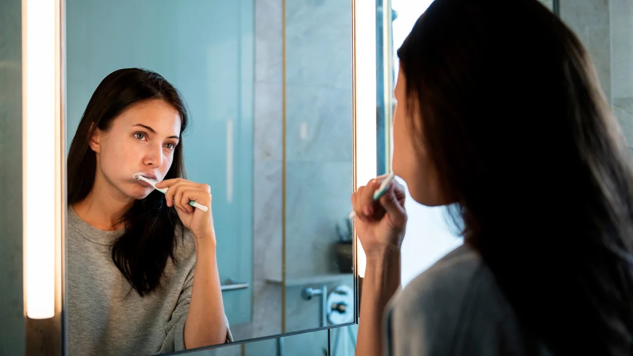 Tại sao con người lại mơ thấy ác mộng? Cách để ngăn chặn những giấc mơ xấu - Ảnh 1