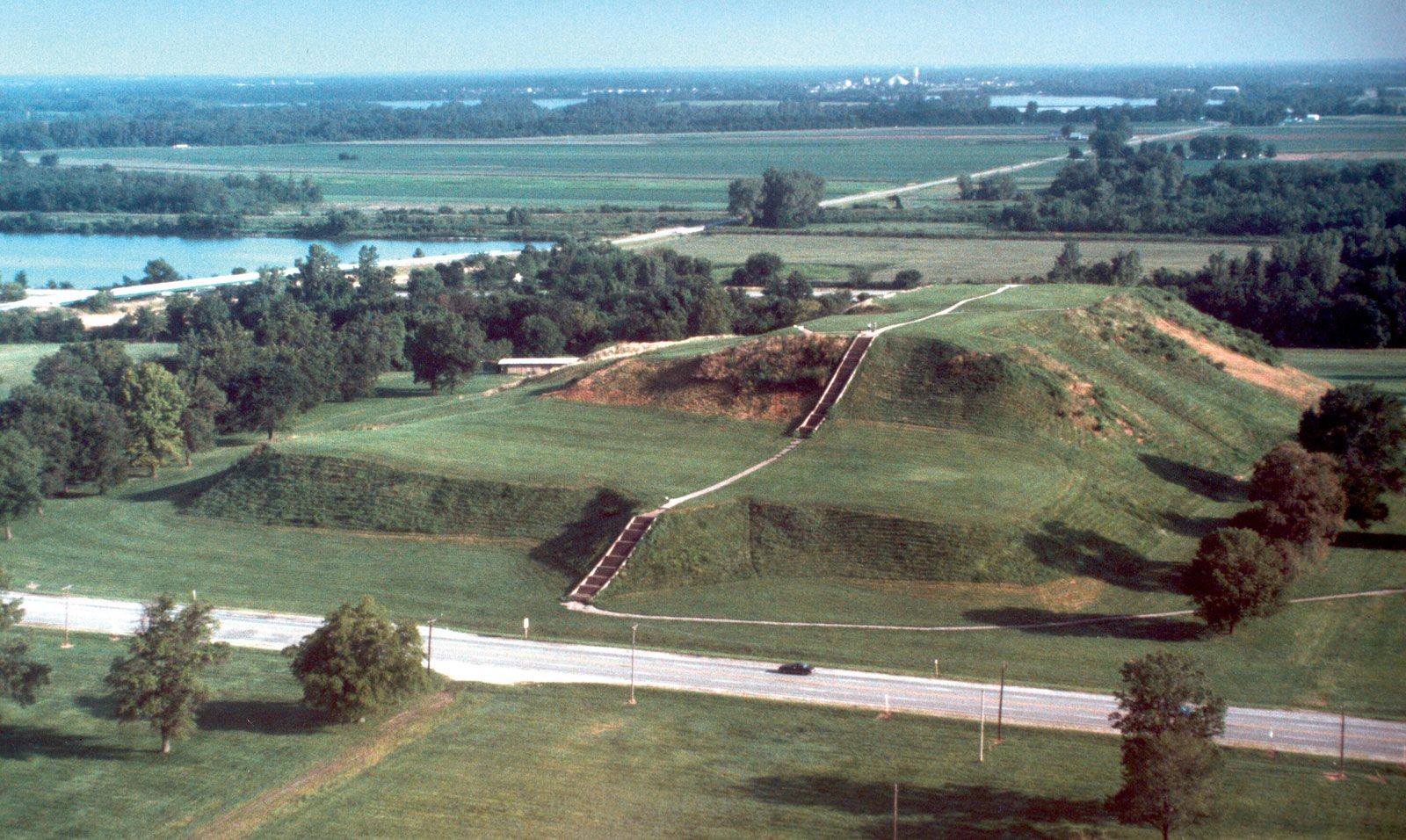 Monks Mound, Di tích lịch sử bang Cahokia, Illinois