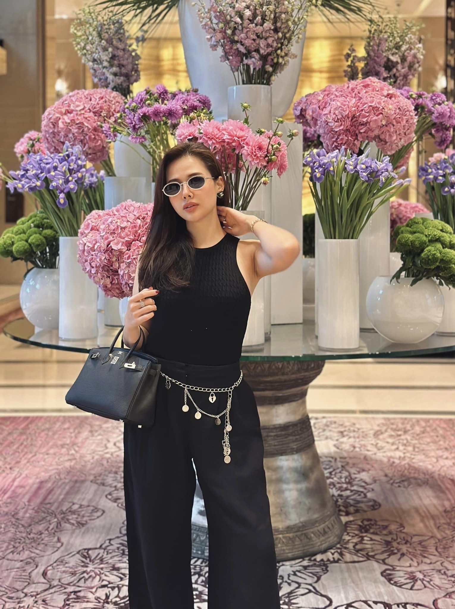 Bà mẹ 2 con được nhận xét là ngày càng thăng hạng về visual Bà mẹ 2 con được nhận xét là ngày càng thăng hạng về visual